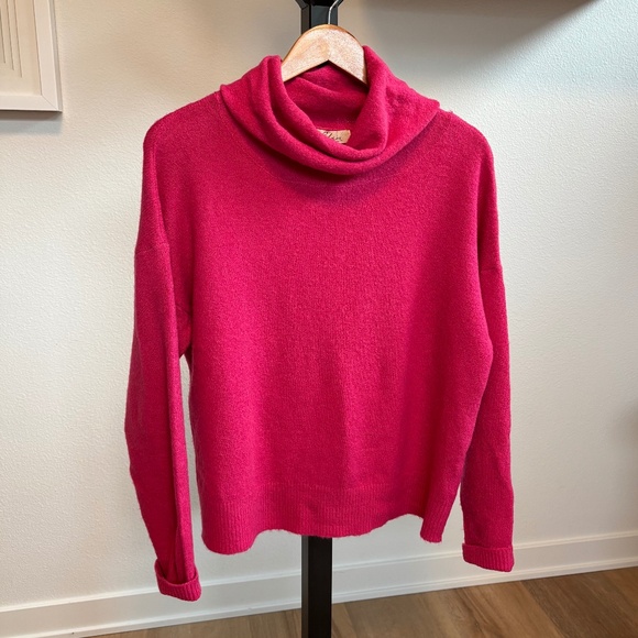 Elan Cowl Neck Pullover Mohair Blend Sweater, Hot Pink, Size Medium - Picture 1 of 10
